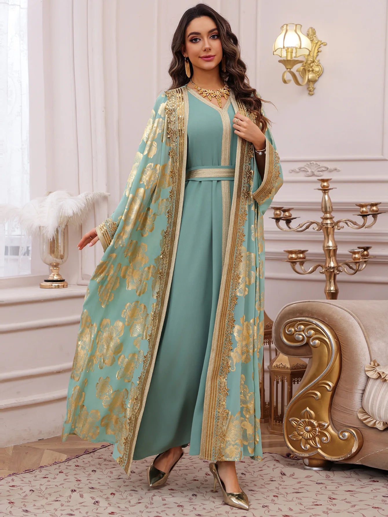 2. Kaftan Luxe Femme – Abaya Longue Brodée Style Oriental